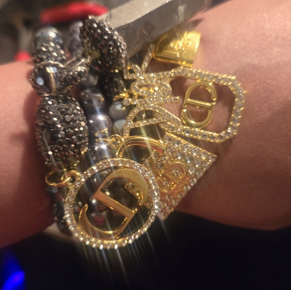 4 stack bracelets - Picture 12 of 15